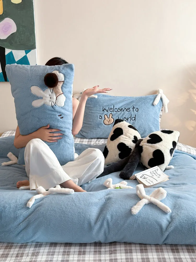 Adorable Bow Bear Velvet Bedding Bundle