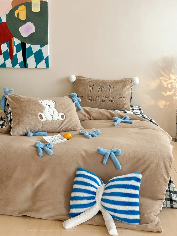 Adorable Bow Bear Velvet Bedding Bundle