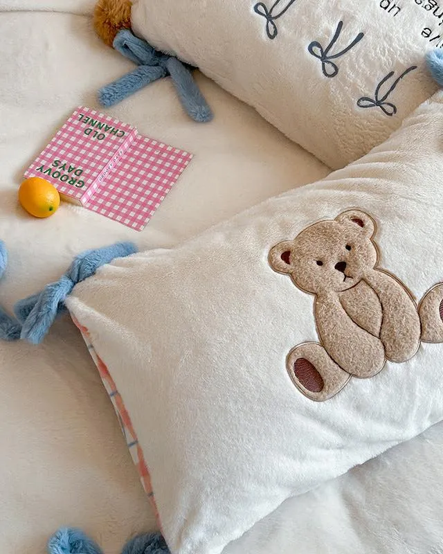 Adorable Bow Bear Velvet Bedding Bundle