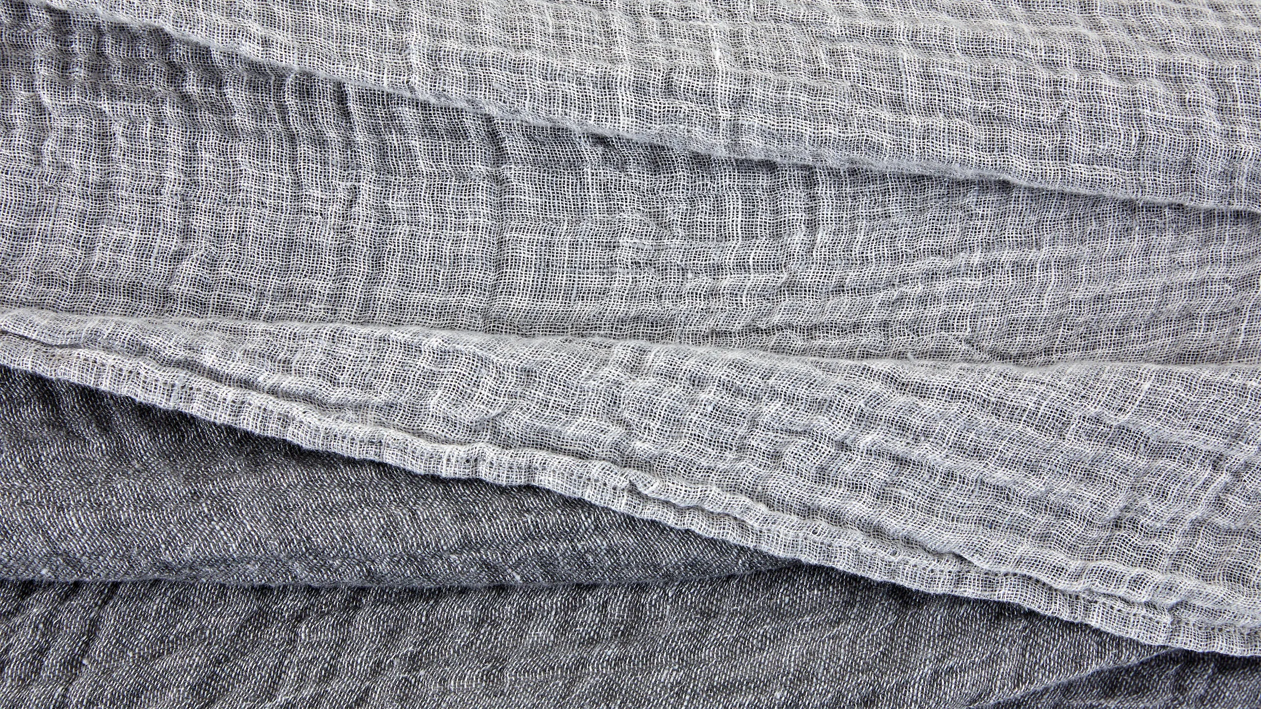 Alita Throw