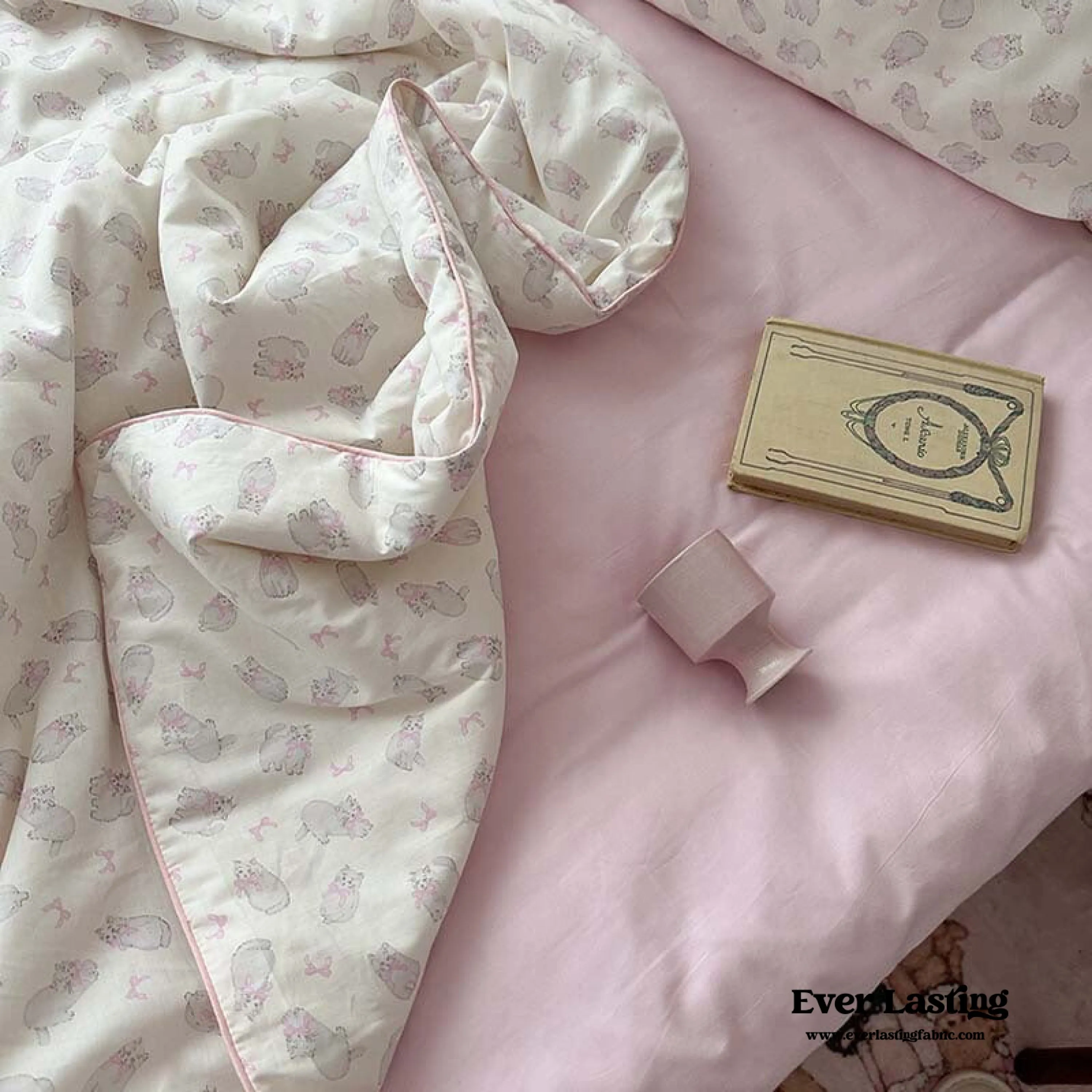 Floral Cottage Blanket Set / Cottage White
