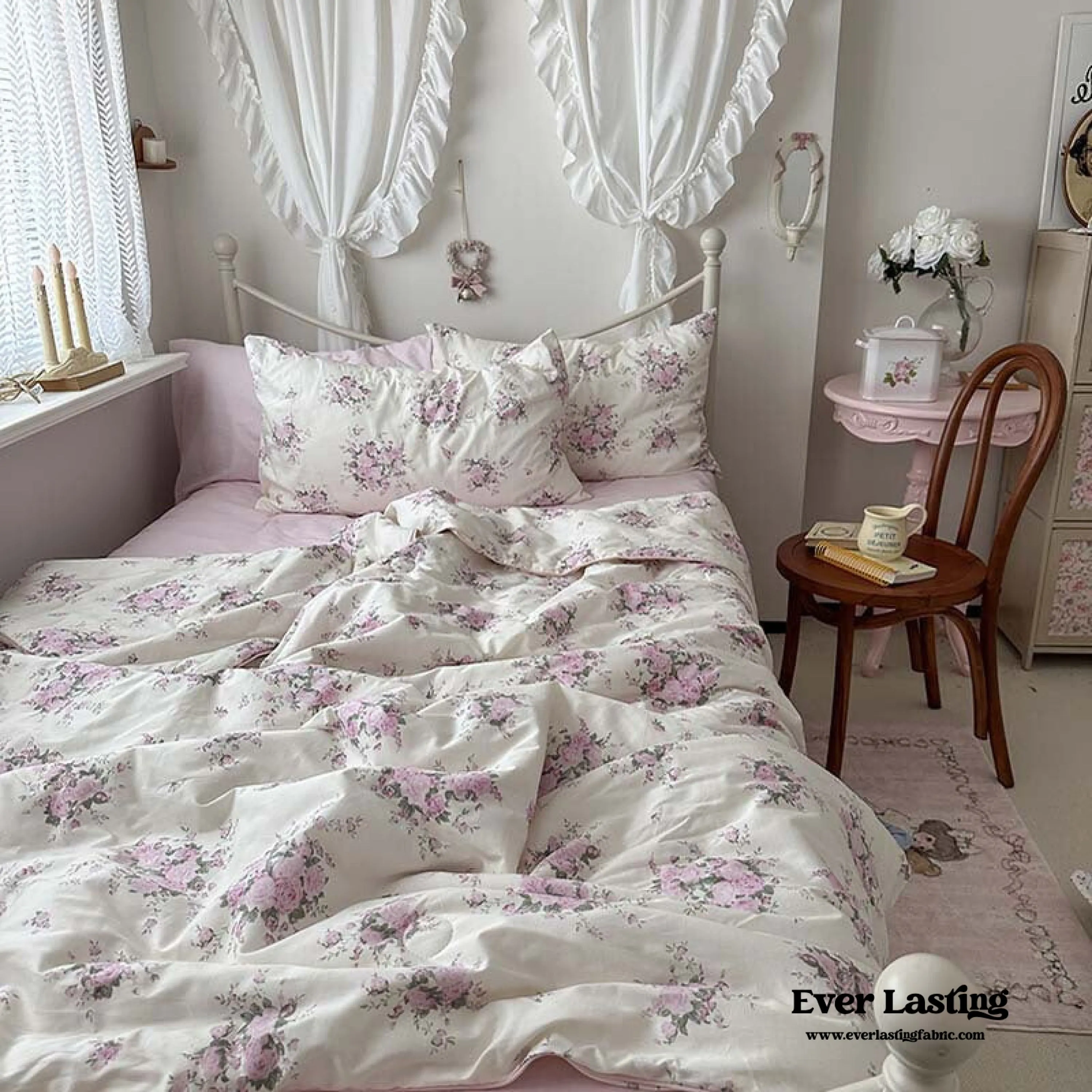 Floral Cottage Blanket Set / Cottage White