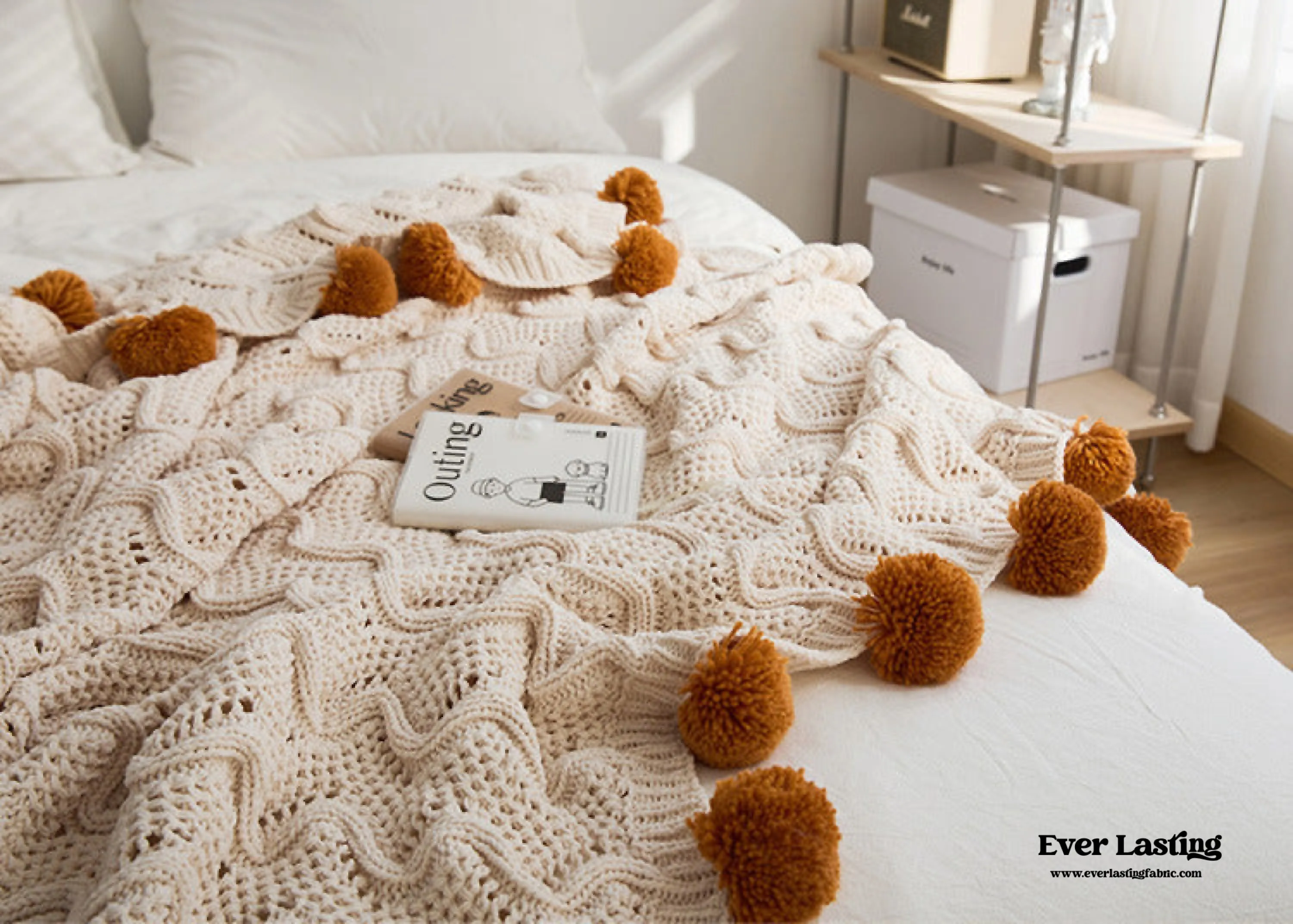Fuzzy Ball Plush Knit Blanket & Pillow Set / Fire Brick Red