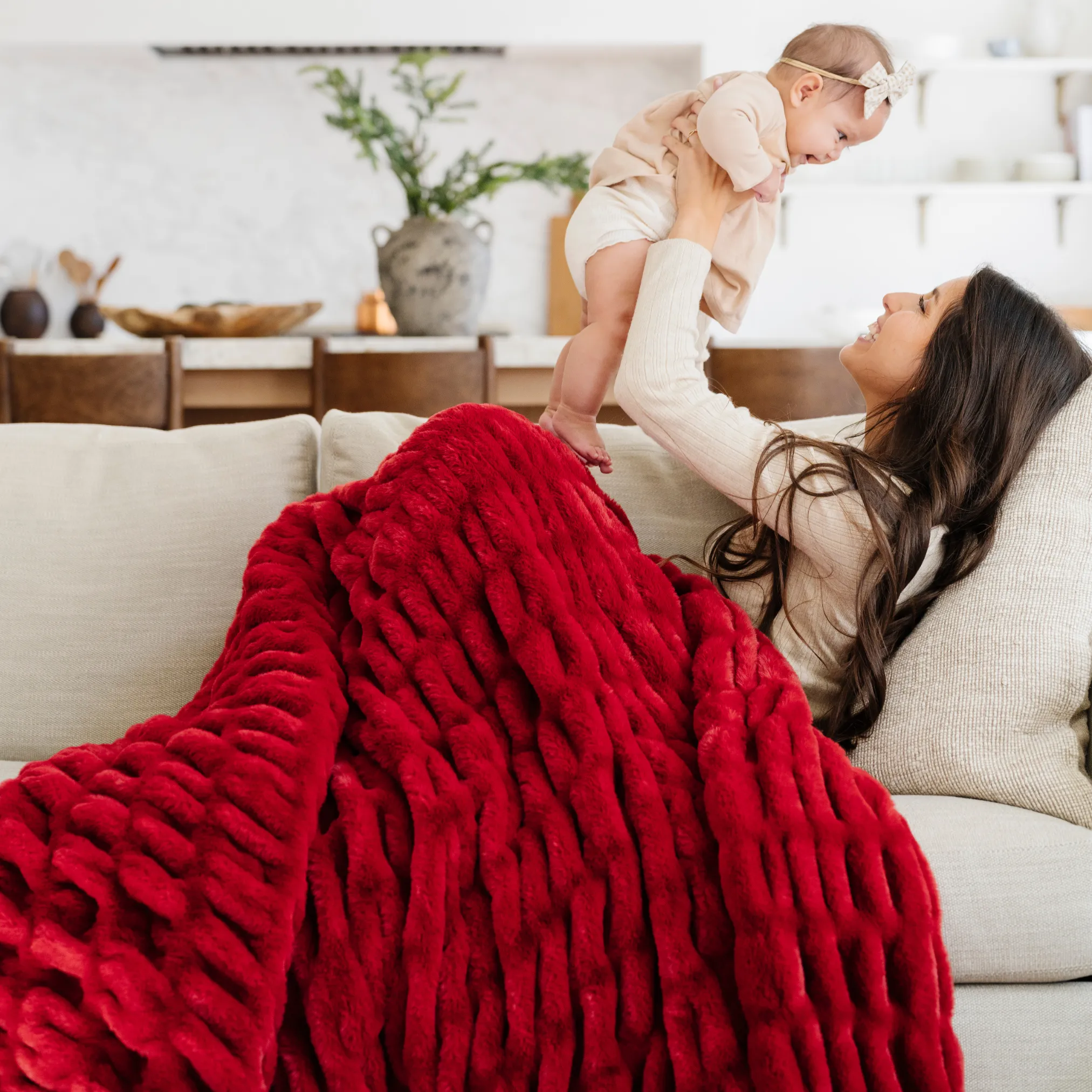 HOLIDAY DOUBLE RUCHED FAUX FUR XL THROW BLANKETS