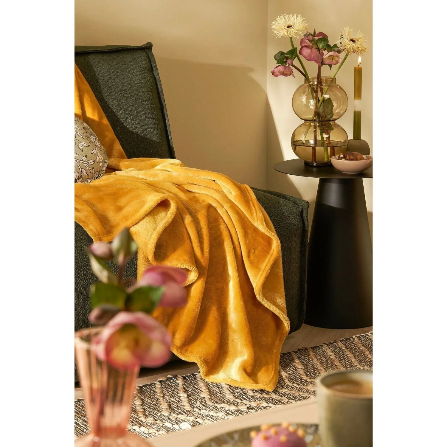 In The Mood 180cm Yellow Famke Fleece Throw
