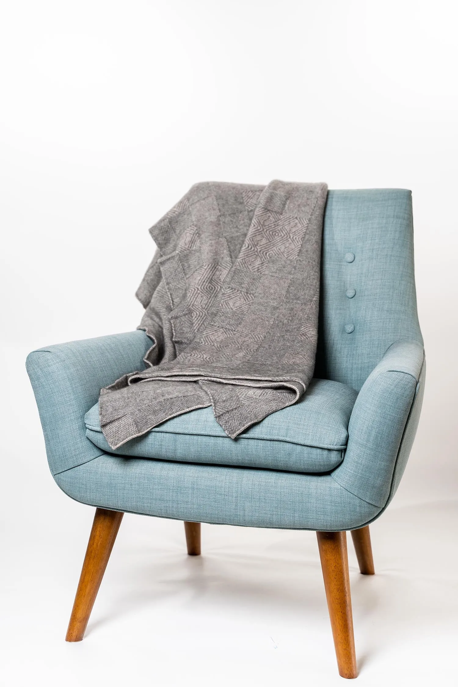 JACQUARD THROW