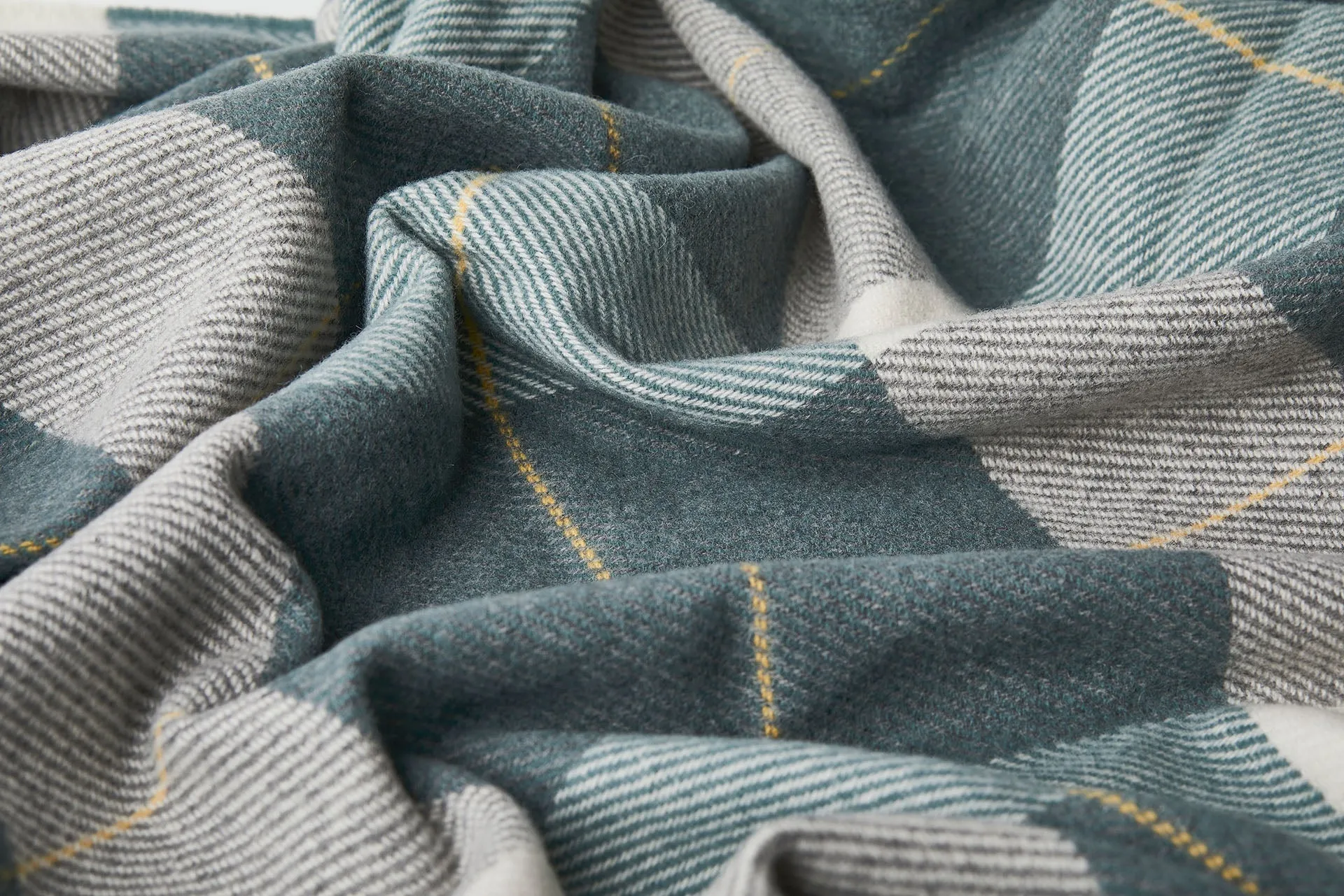 Sage Glynn Lambswool Throw Blanket