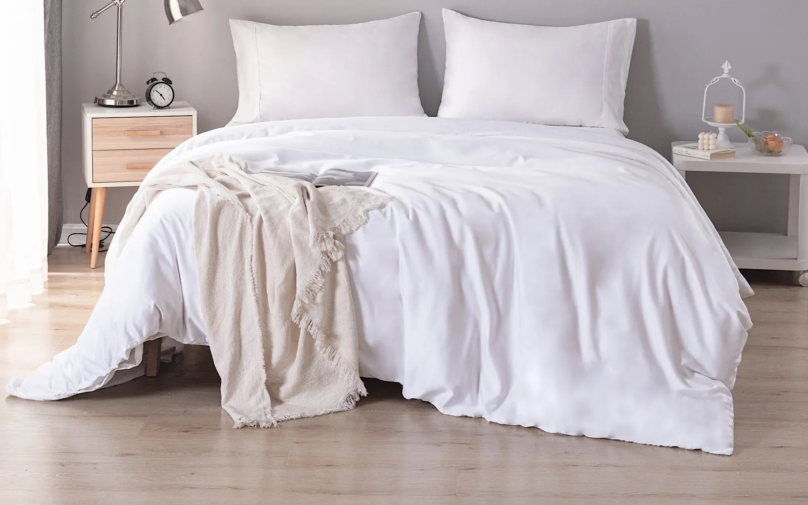 White Super King Size GF 100% Organic Bamboo 300tc Luxurious sateen weave Bedding Set Duvet Cover, Extra Deep 40cm Fitted Sheet, 2 x Pillow Cases