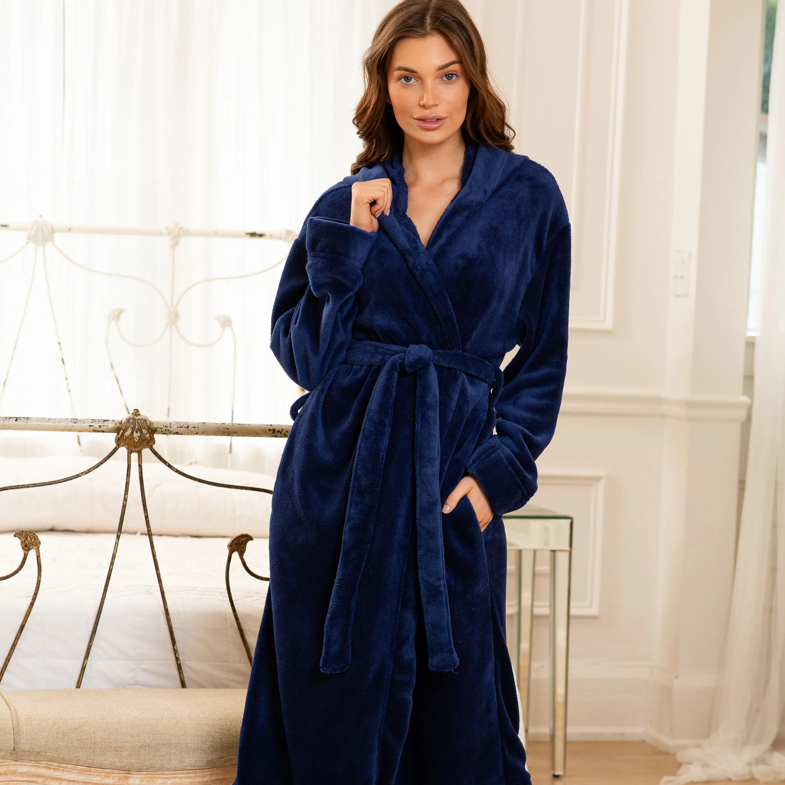 Women's Soft Fleece Robe with Hood, Warm Lightweight Bathrobe
